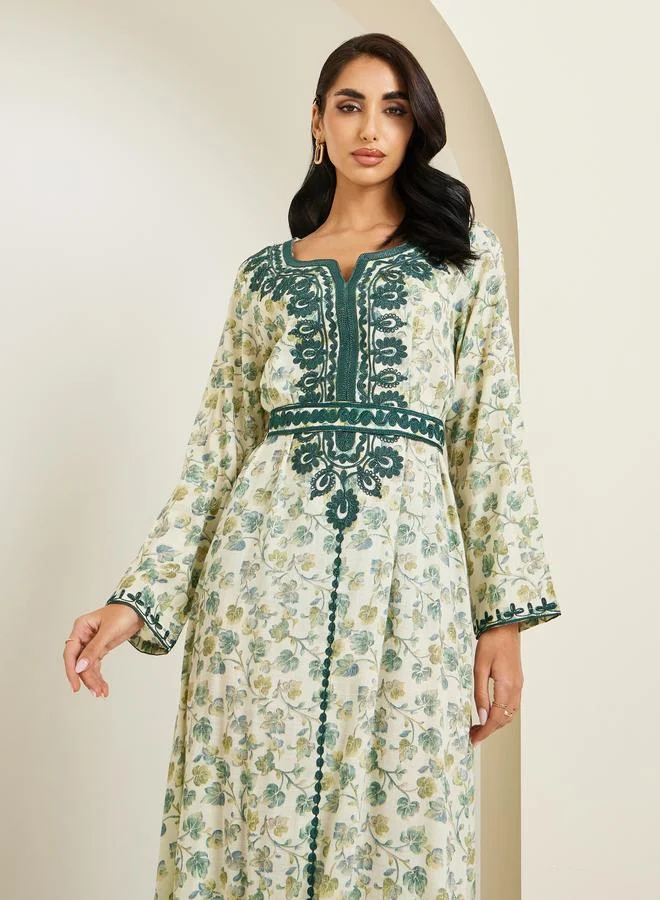 أميرة جلابية مطرزة بطبعة زهور